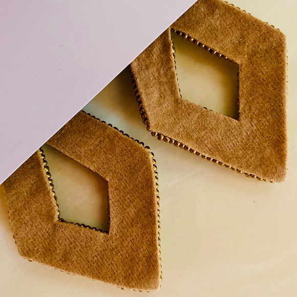 NWT Deepa Gurnani Beaded Diamond Chandeliers - Picture 8 of 8